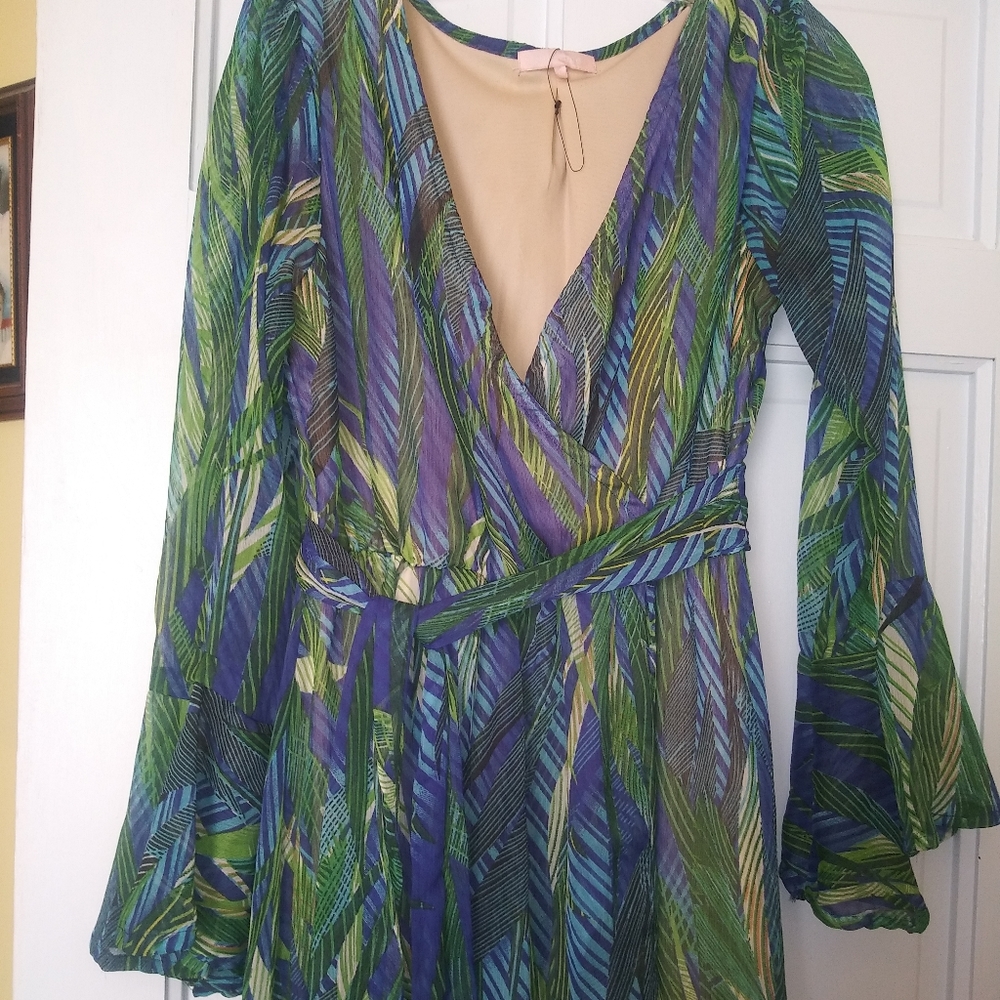 Dress - Picture 6 of 7